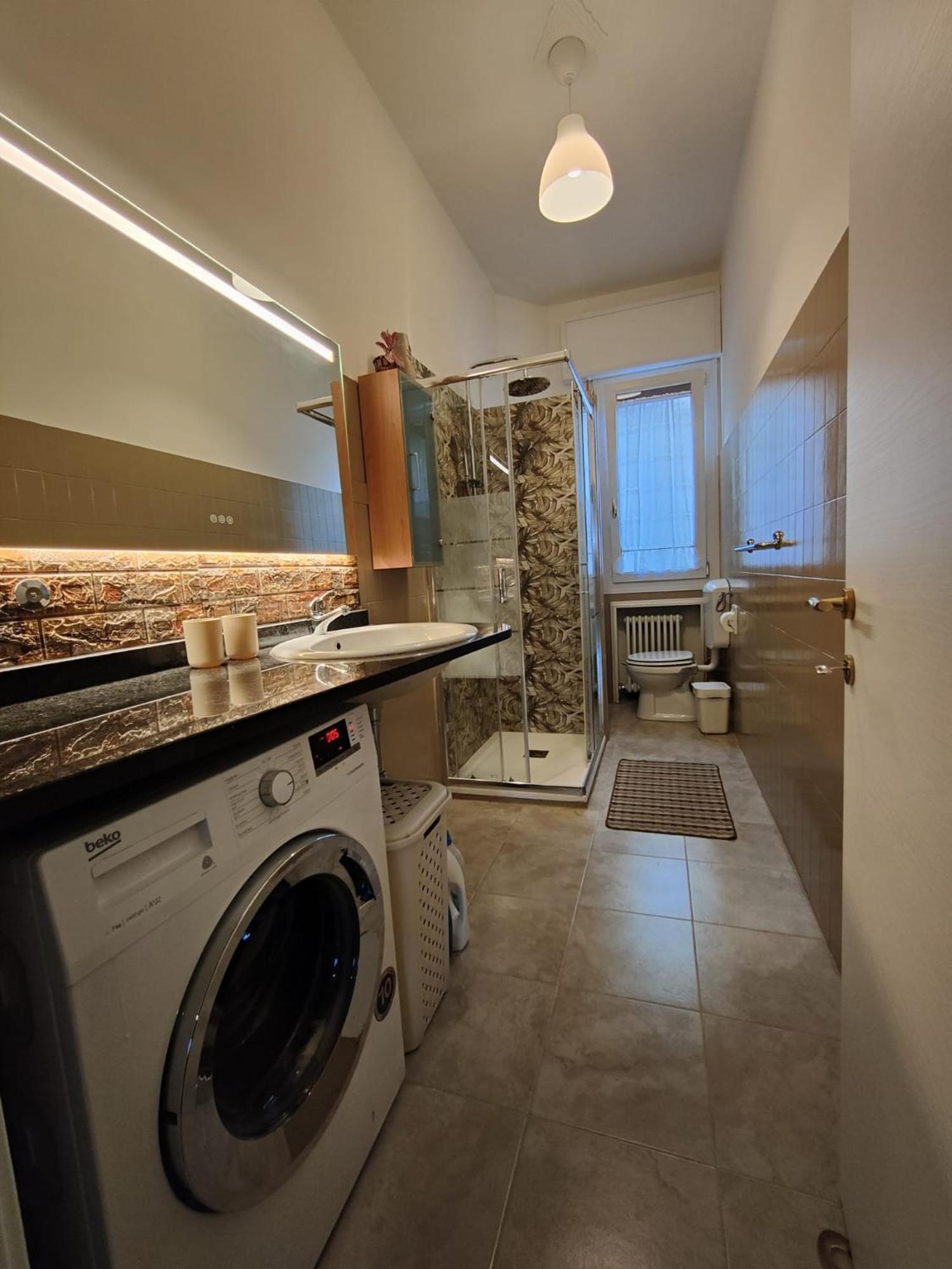 Elegante Appartamento 90 Mq Zona Corticella Fiera Bolonia Exterior foto